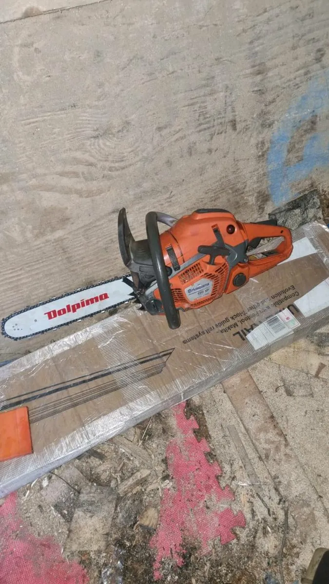 Husqvarna 560xp chainsaw - Image 1