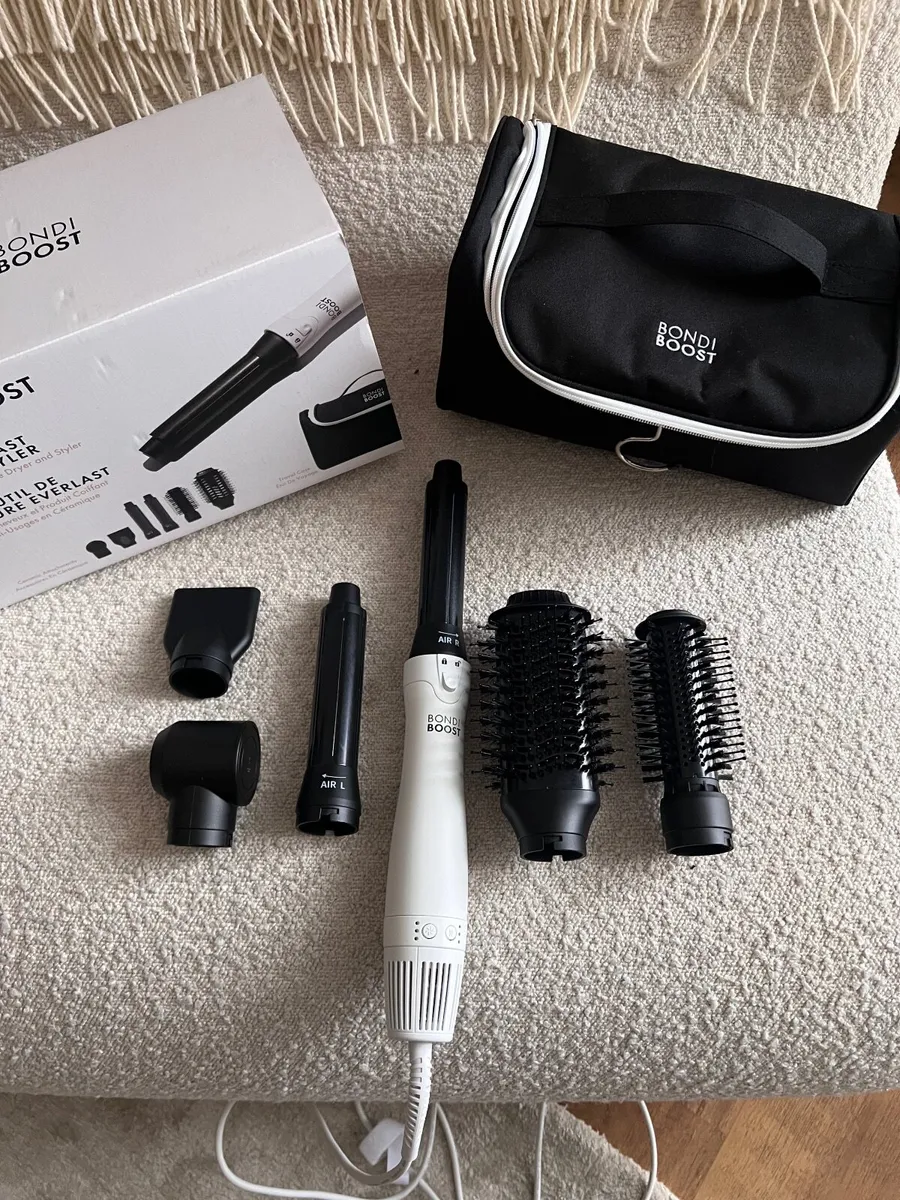 Bondi Boost hair styler air wrap and dryer - Image 1