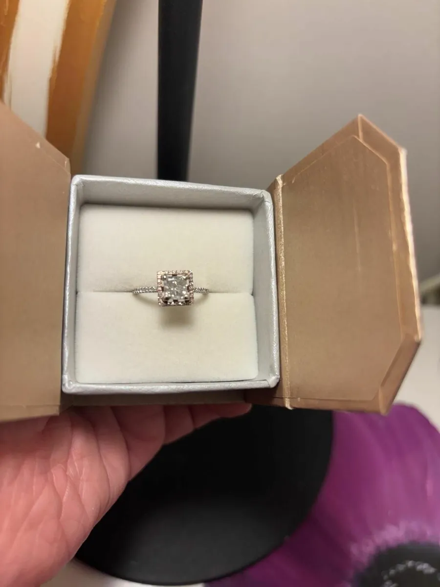 Diamond Ring - Image 1