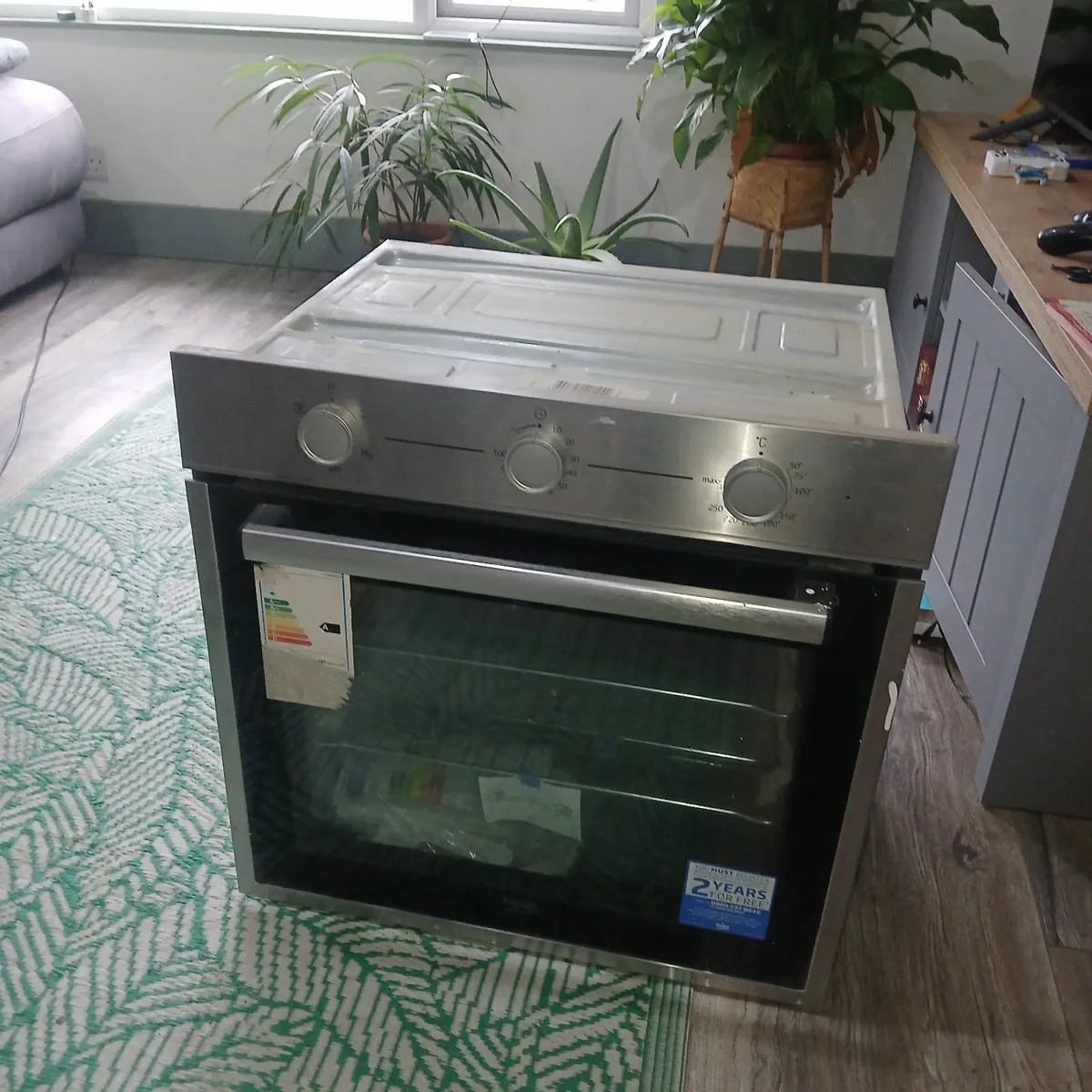 Electric oven - Image 1
