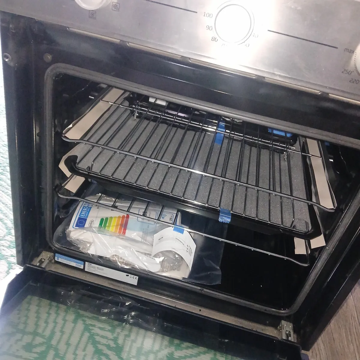 Electric oven - Image 2