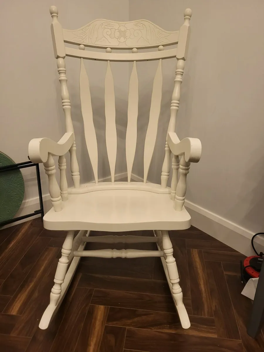 Rocking chair - Image 1