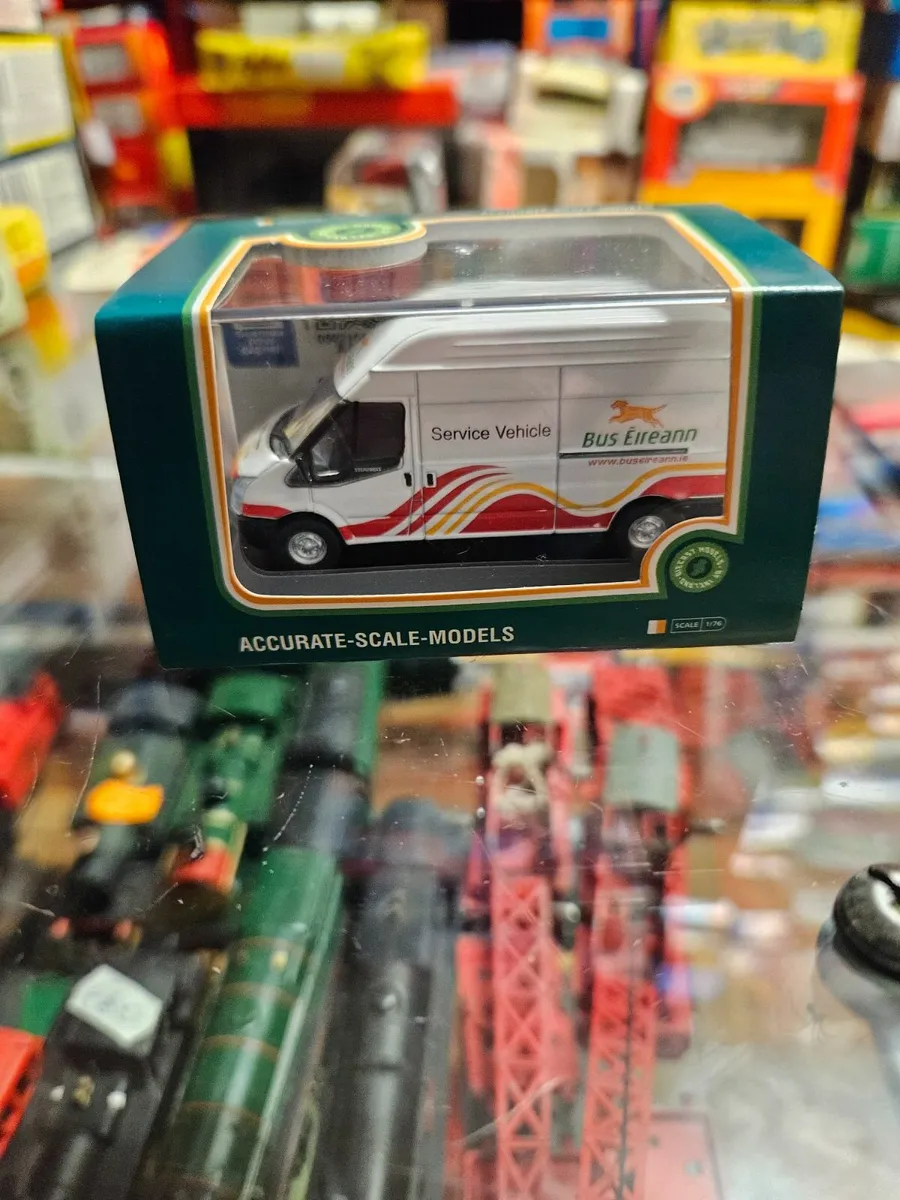 Corgi Oxford Bus Eireann Ford Transit