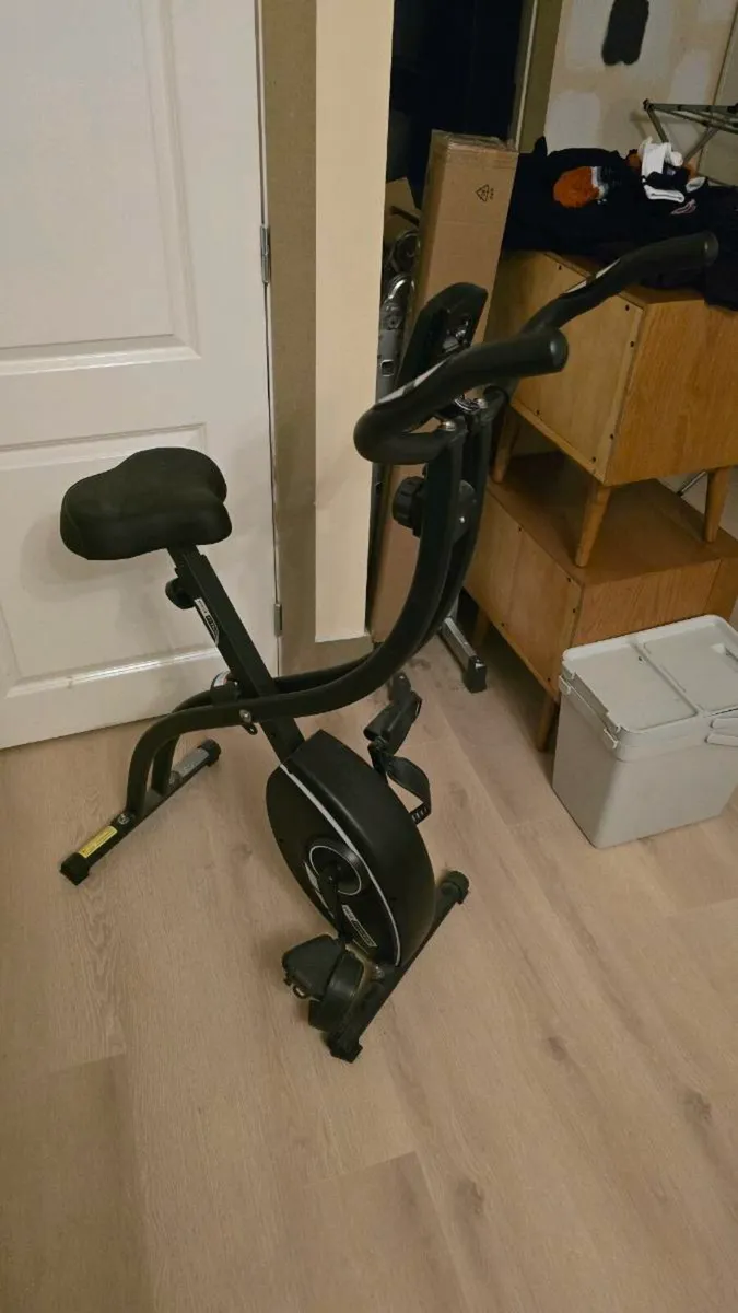 Exercise bike - Image 2