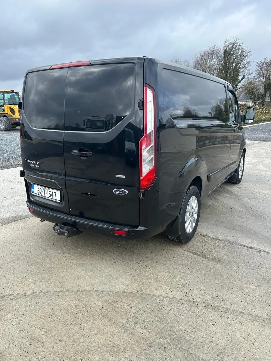 FORD TRANSIT CUSTOM "ONLY 159km - Image 2