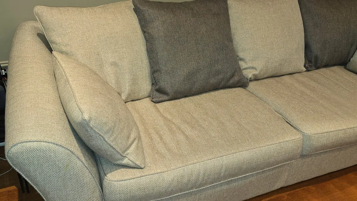 3 Seater Sofa - Image 4
