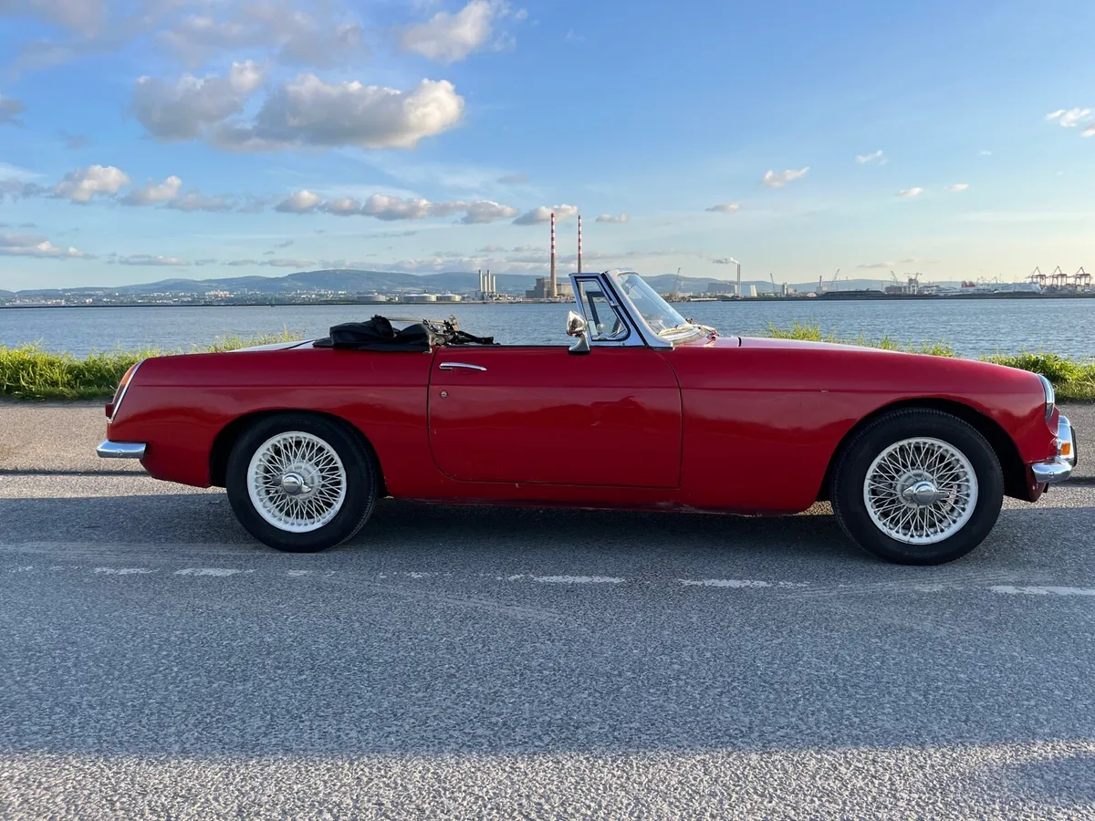 MGB Roadster 1966 - Image 1