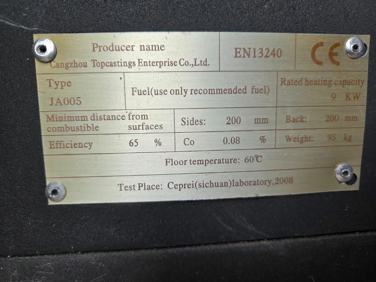 Solid fuel stove - Image 2