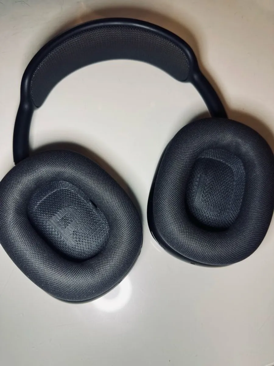 Airpods Max (2020) - Image 3