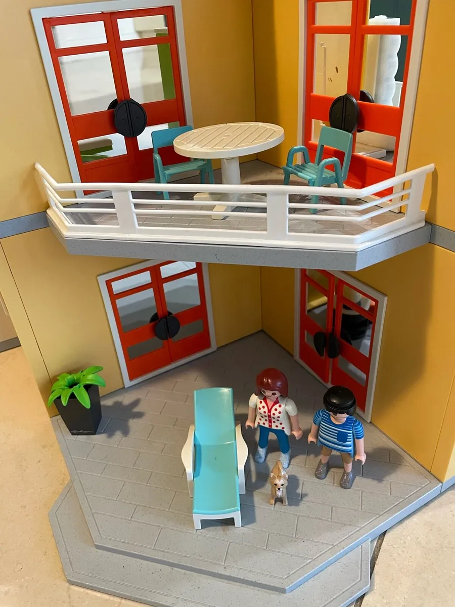 Playmobil Modern House - Image 2