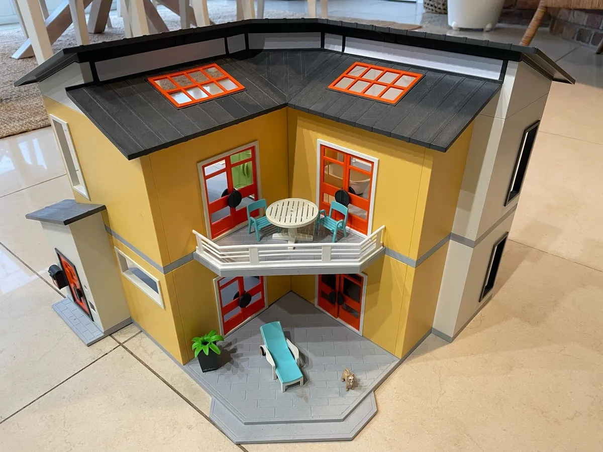 Playmobil Modern House - Image 1