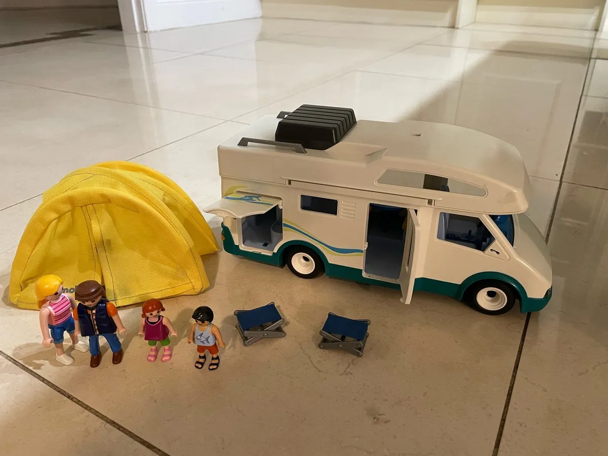 Playmobil Campervan - Image 1