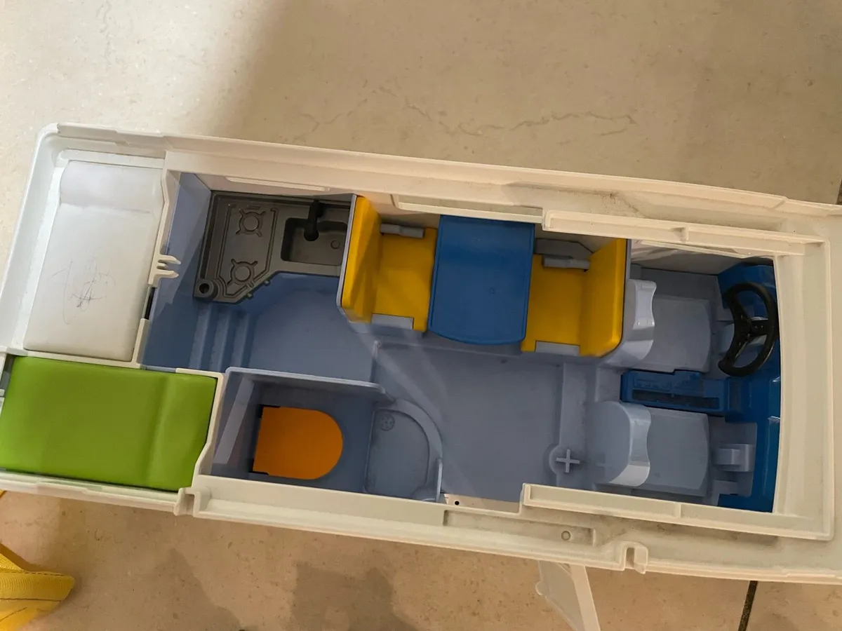 Playmobil Campervan - Image 3