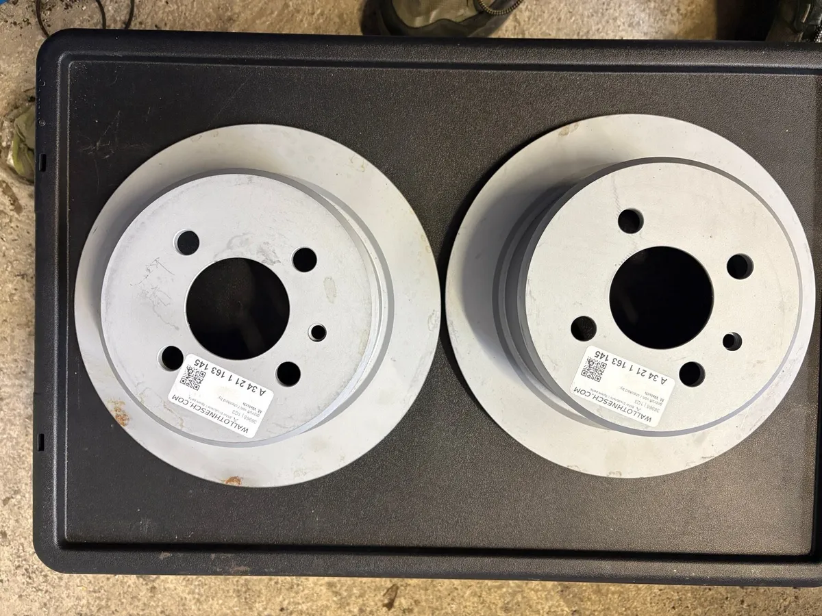 BMW E30 rear discs - Image 1