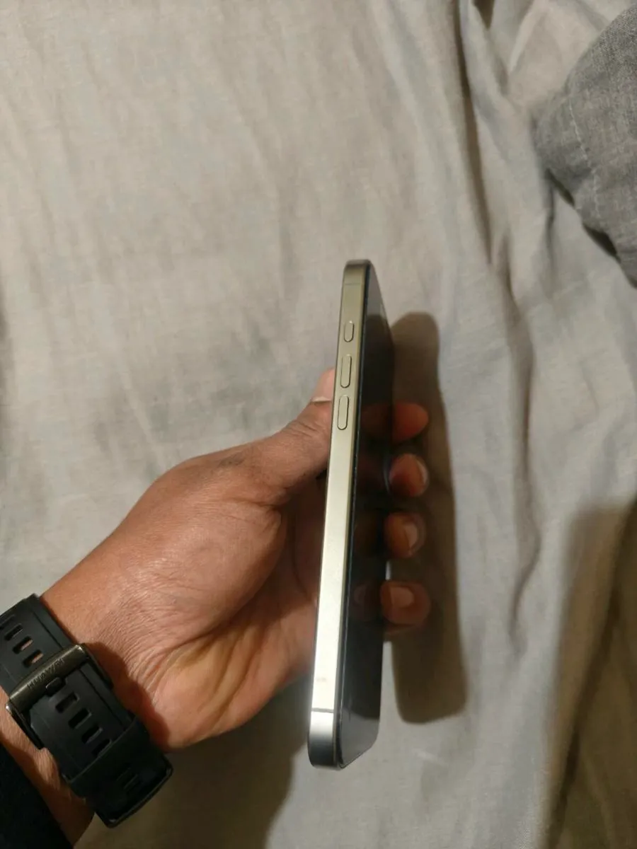 iPhone 16 pro max, natural titanium, 256gb - Image 3