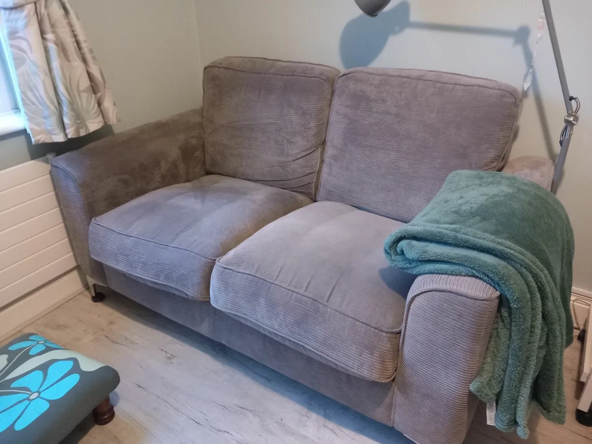 2 seater couch - Image 2