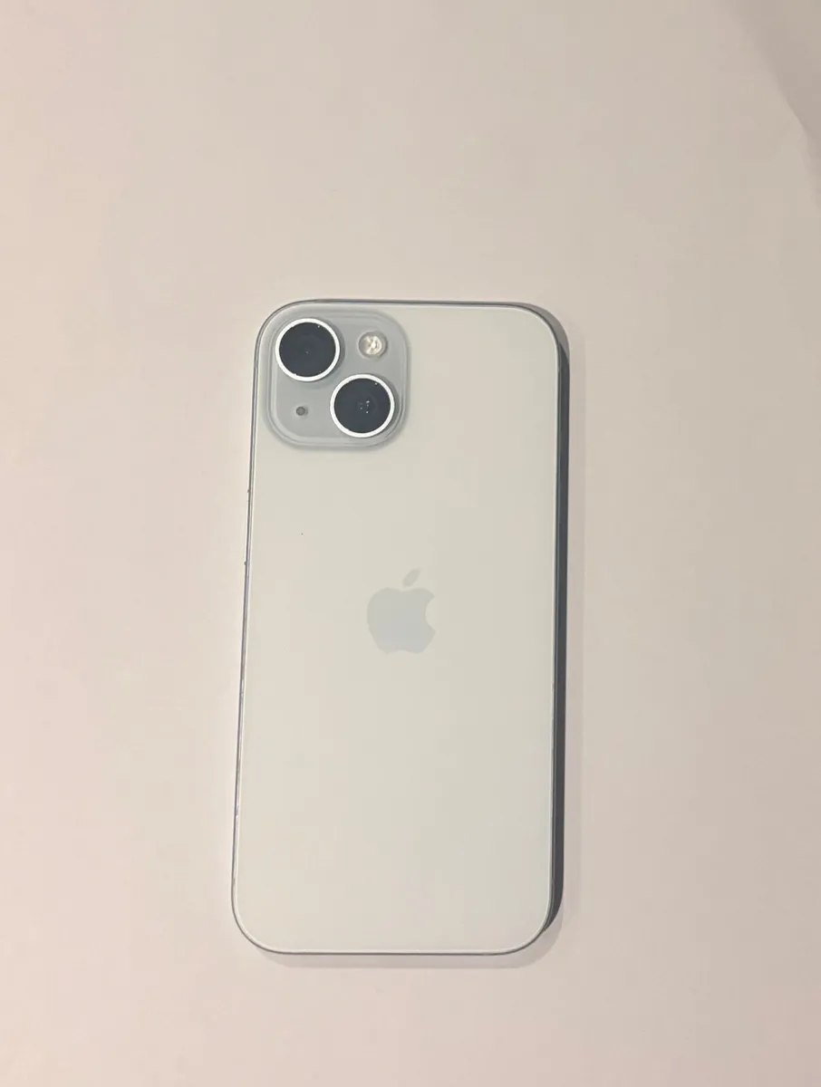 iPhone 15 128gb - Image 1