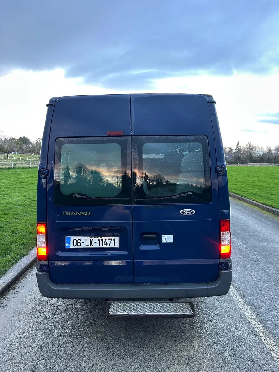 Ford Transit 2006 16 Seater Cvrt8/2026 - Image 4