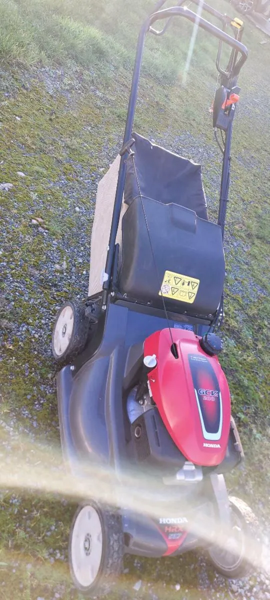 Honda HRX 537 Lawnmower - Image 4