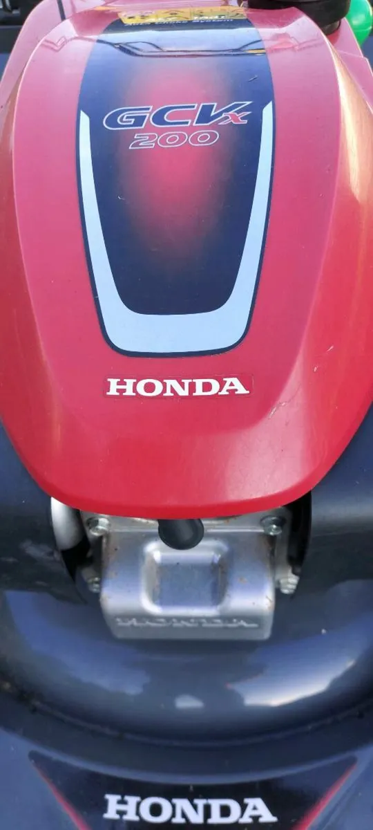 Honda HRX 537 Lawnmower - Image 2