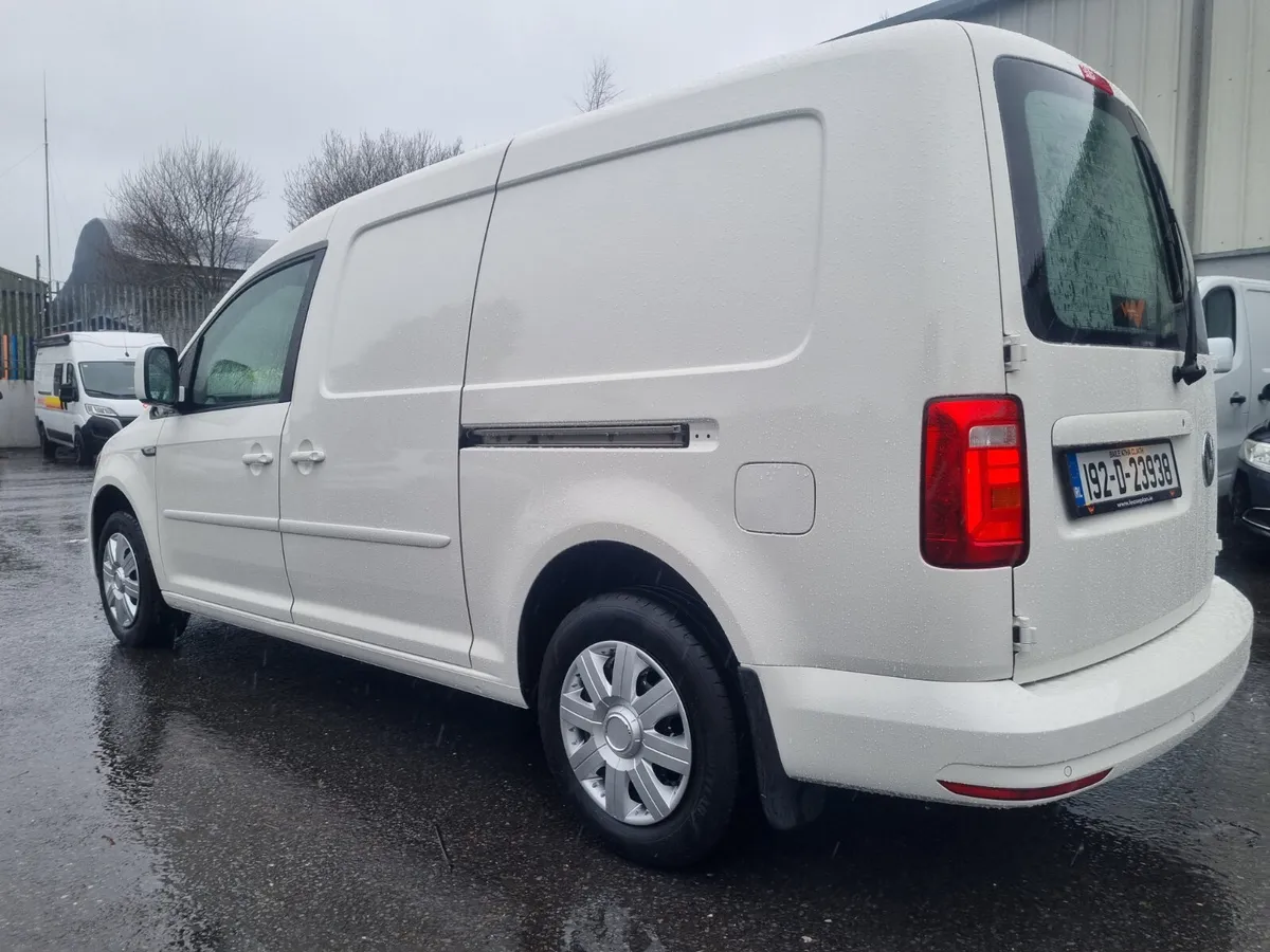 Low KLMS Like New - 86,885klm - Image 3