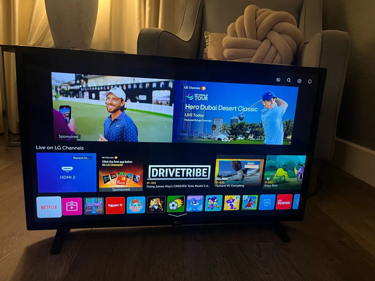 Lg 32inch smart tv - Image 1