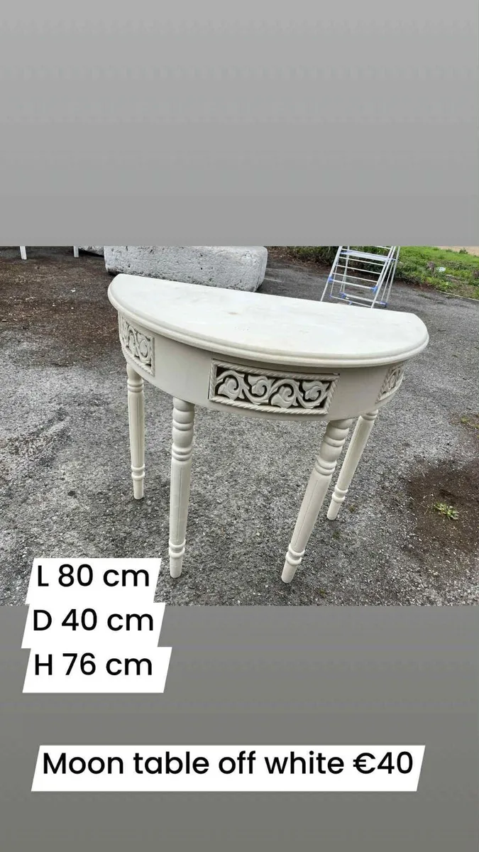 Moon or side table - Image 1
