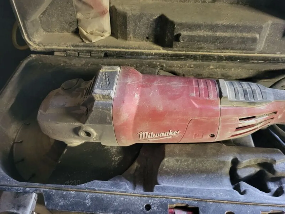 9 inch milwaukee grinder - Image 2