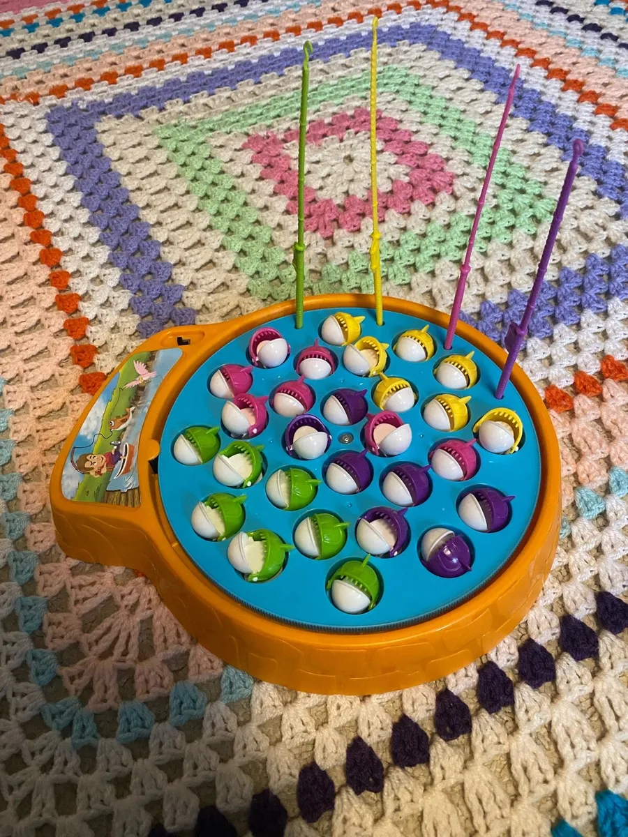 A set of games and puzzles - Image 2