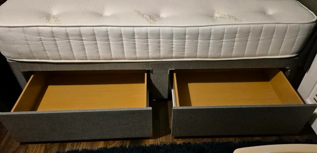 Single bed with mattress - Image 4