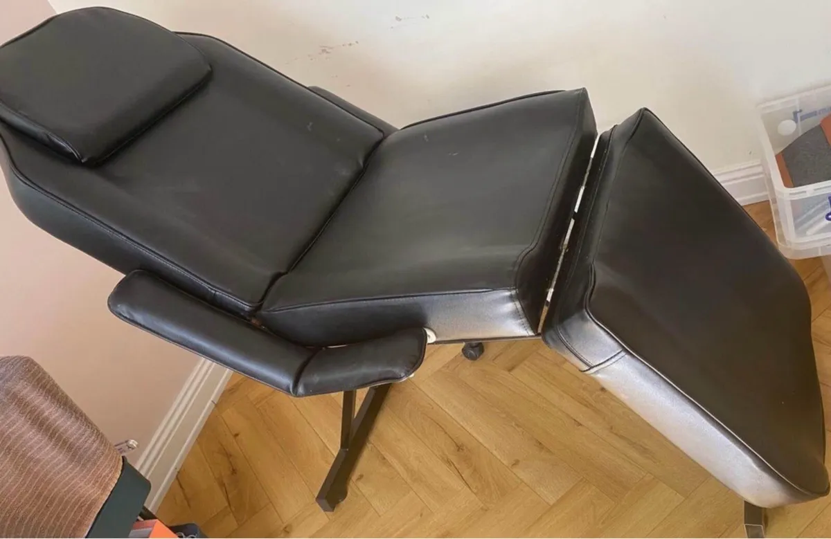 Treatment bed - Image 2