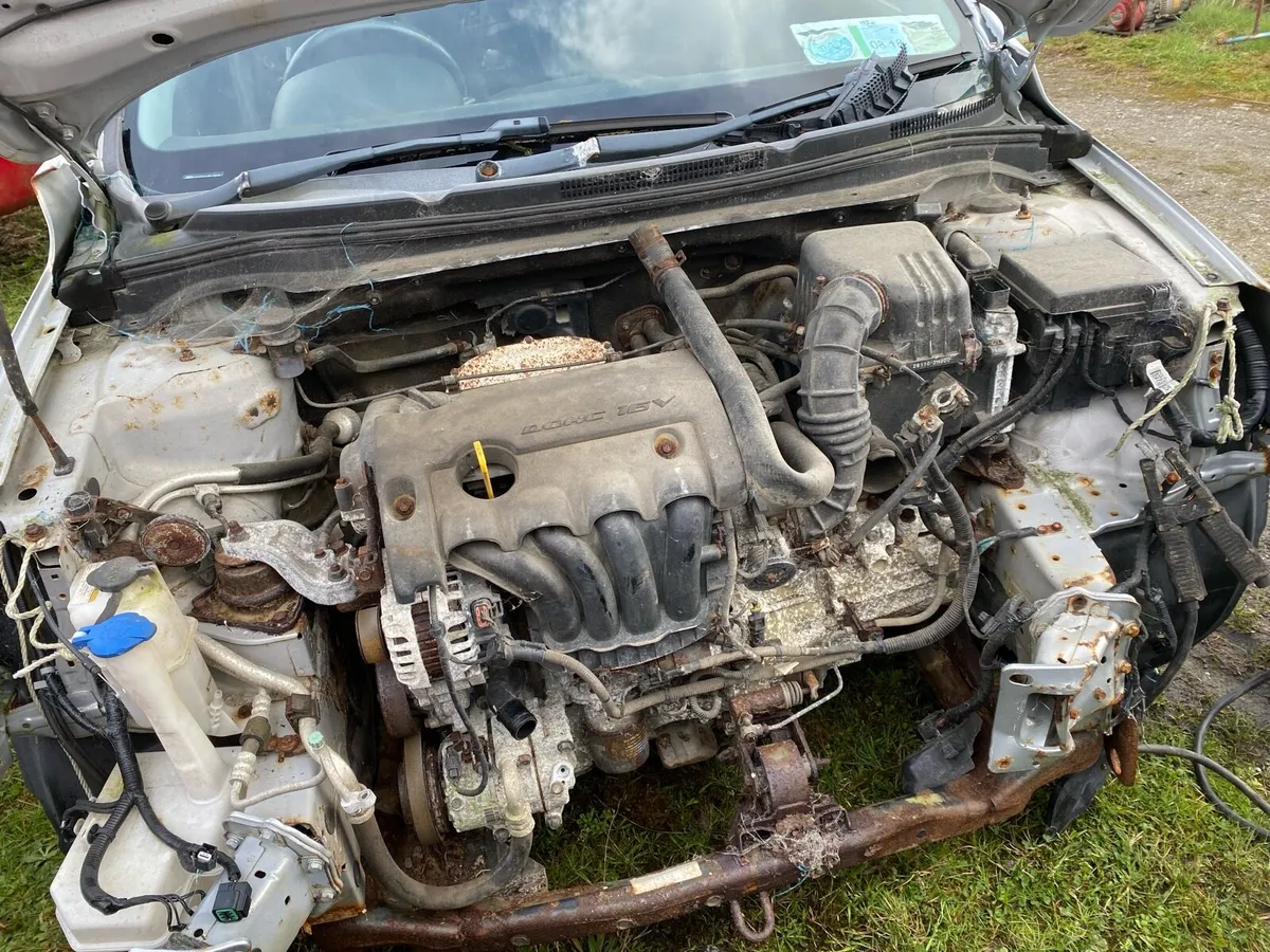 Car for parts - Image 4