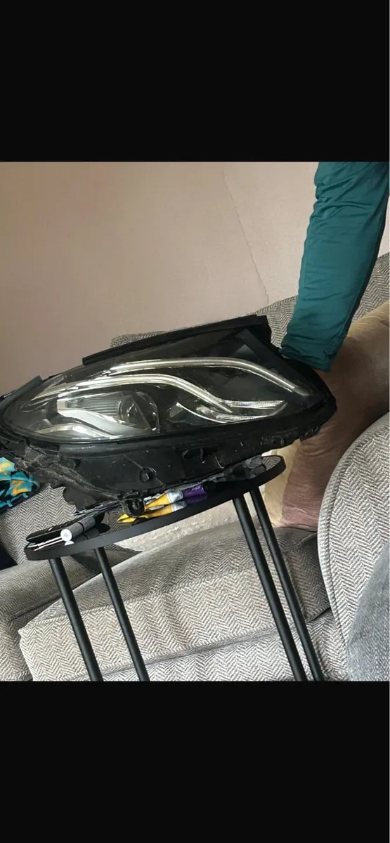 Mercedes 201 e200 front headlight