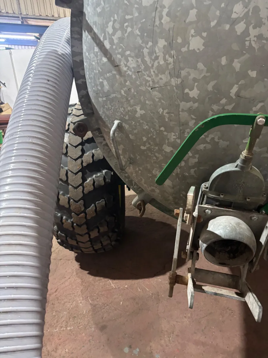 ROSSMORE 1600 TANKER - Image 2