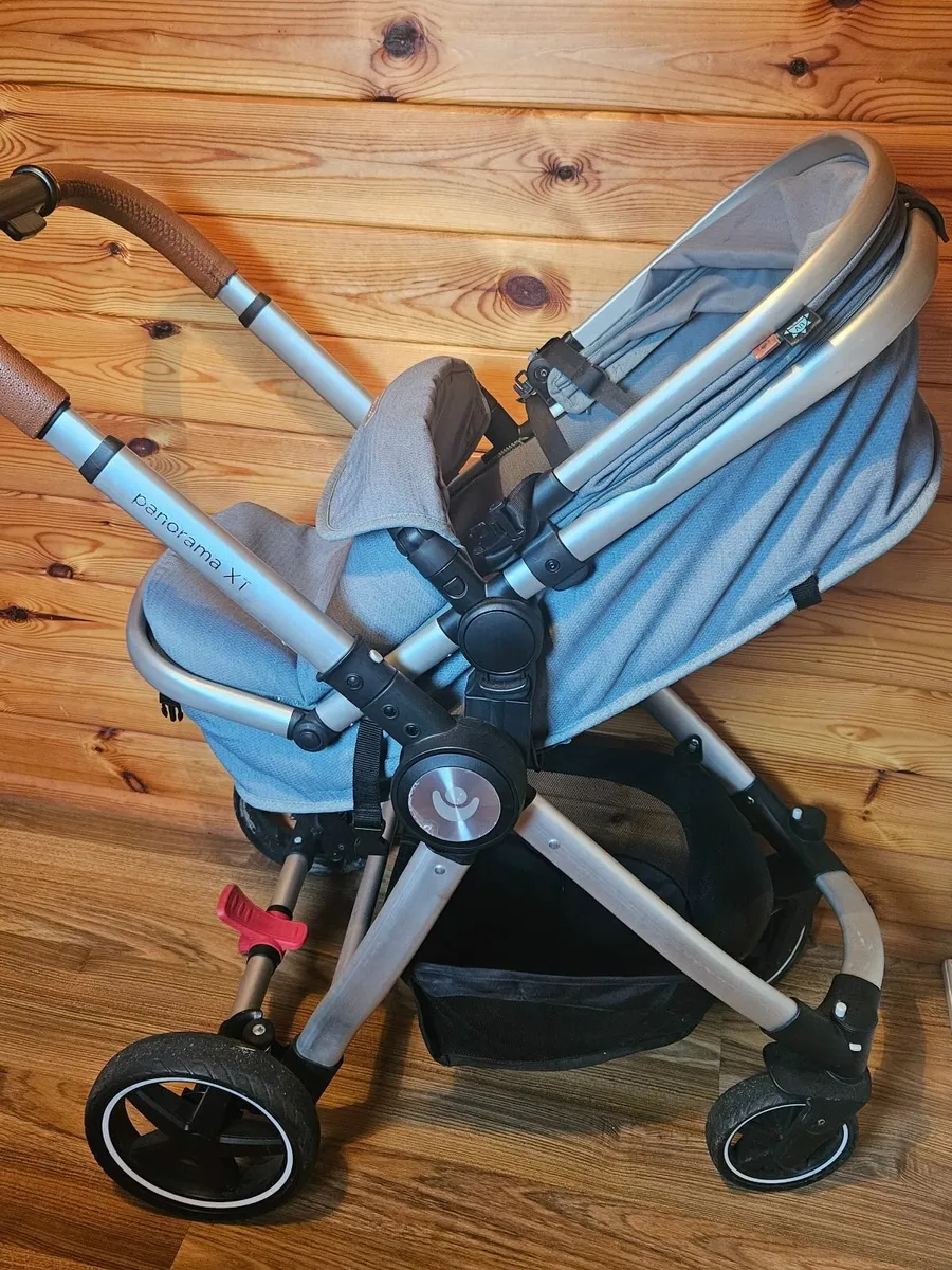 Panorama XT pram - Image 3