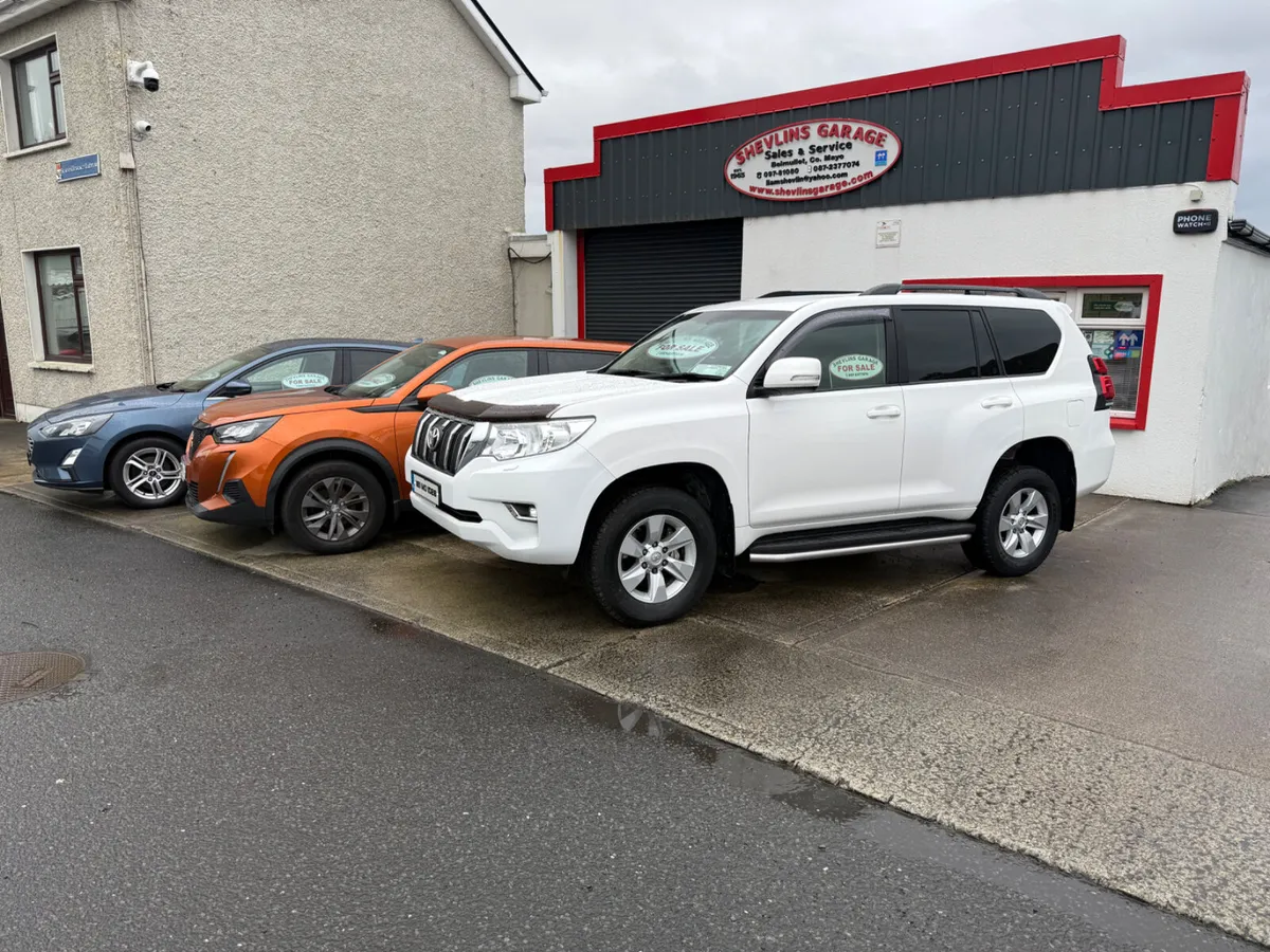 2018 Toyota Land Cruiser LWB GX Manual - Image 2