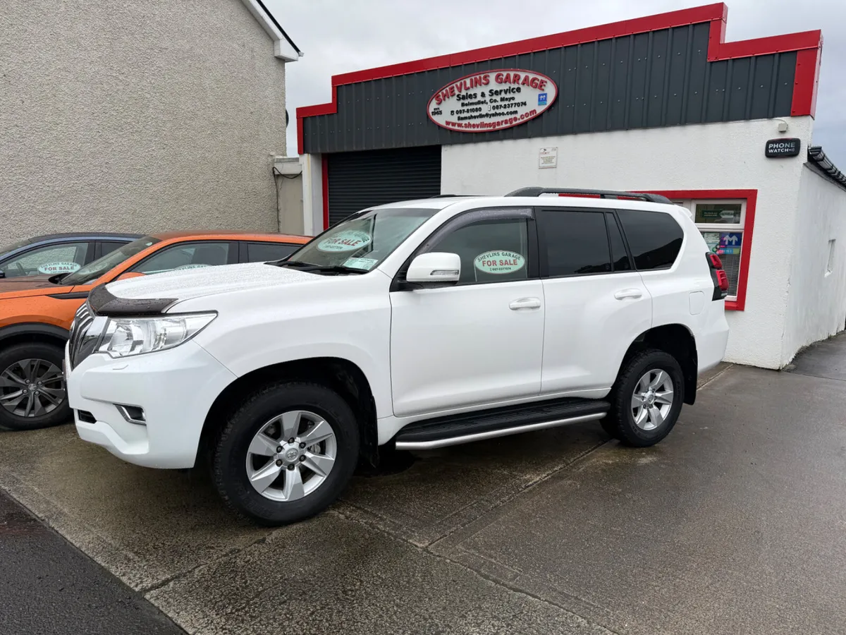 2018 Toyota Land Cruiser LWB GX Manual - Image 1