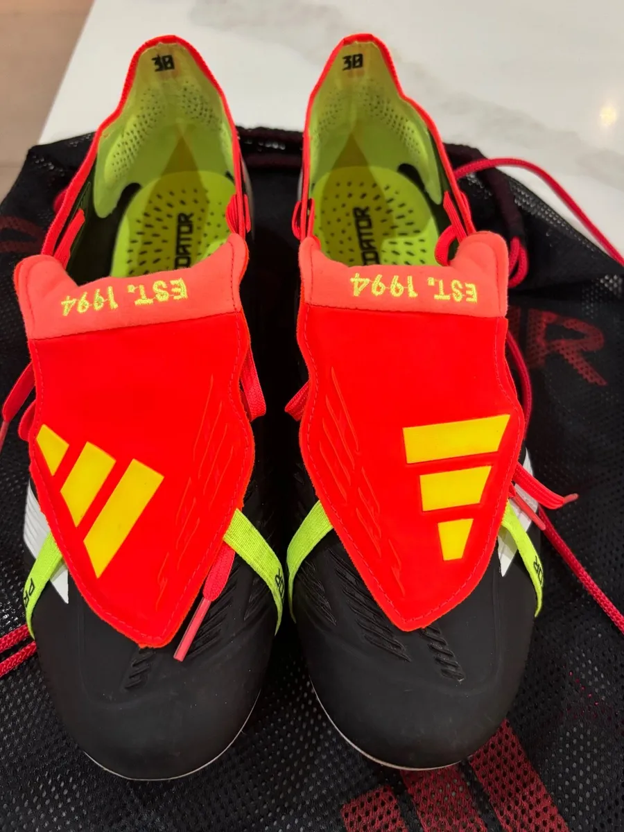 Football boots - Image 3