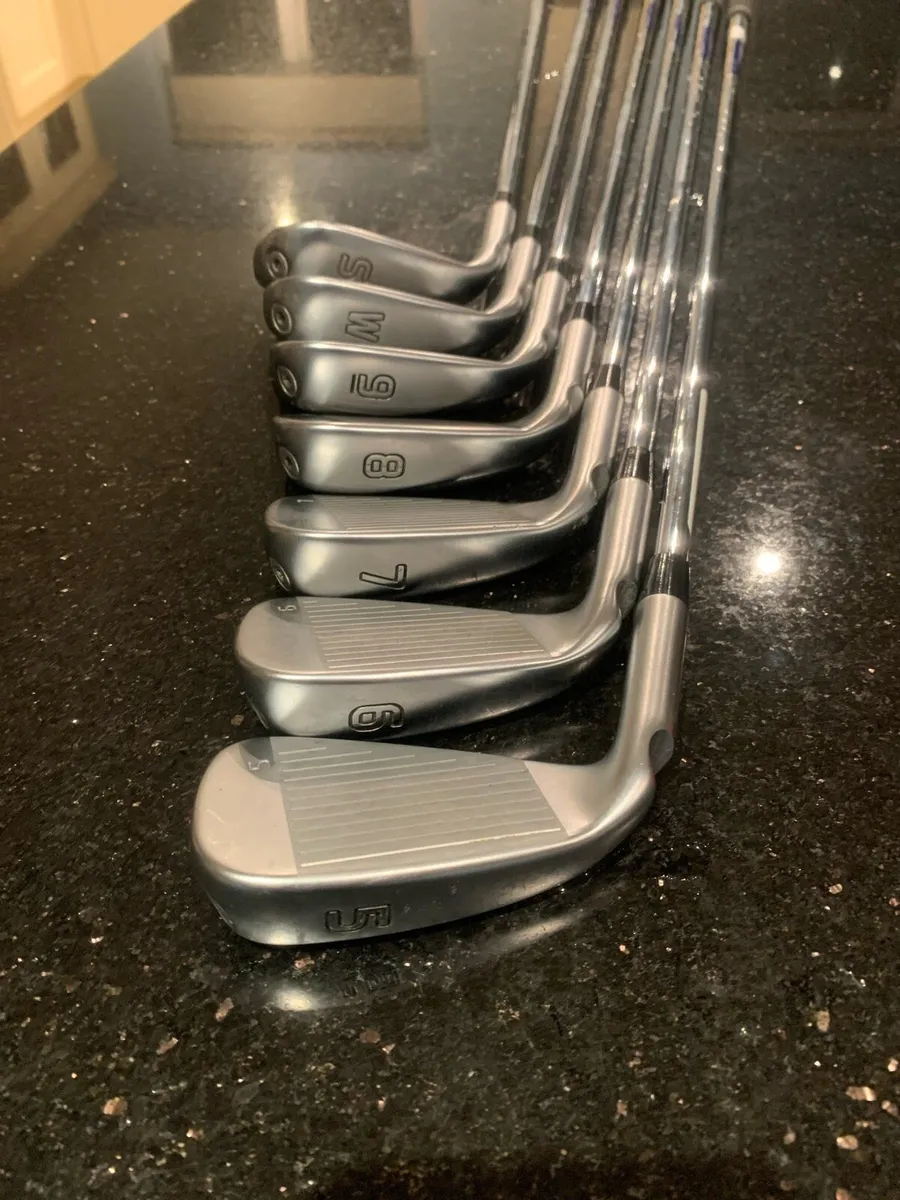 Ping G425 irons - Image 2