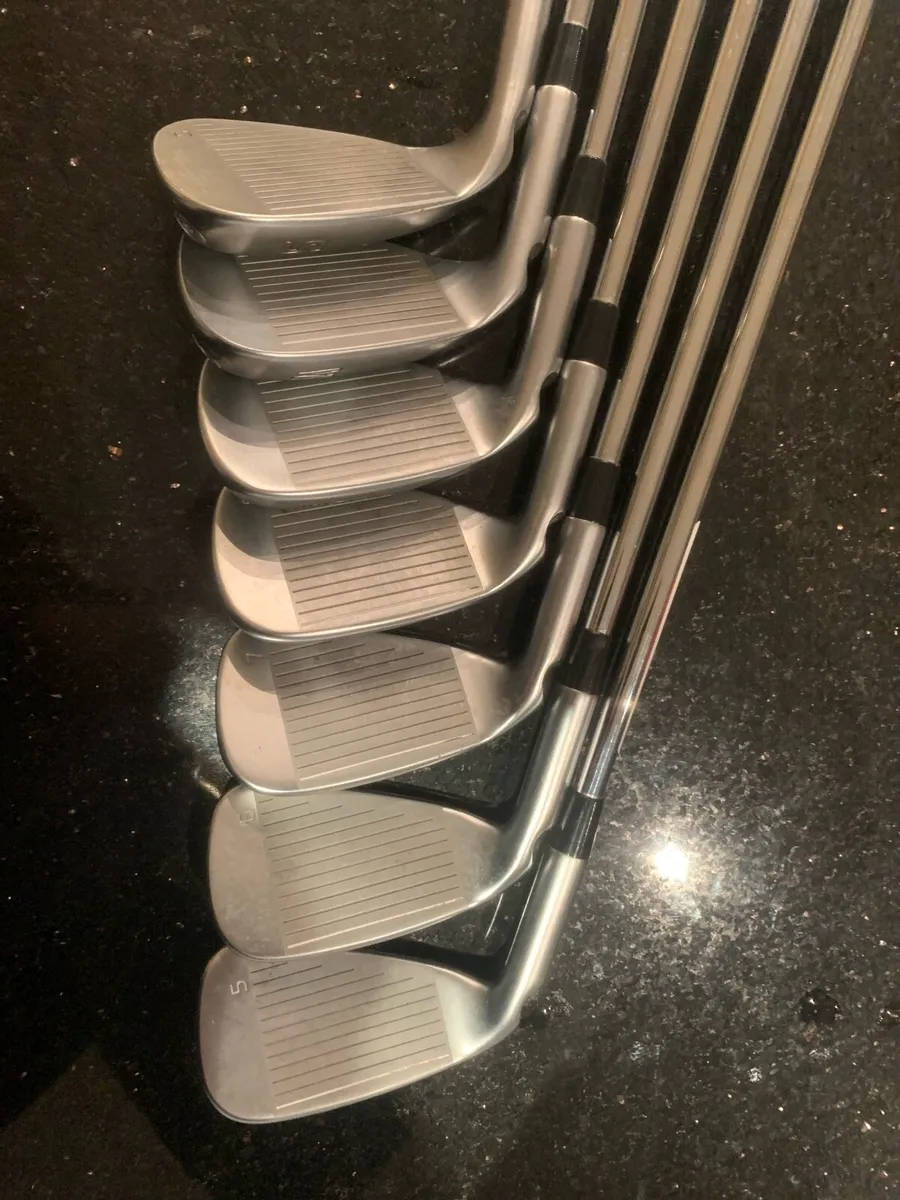 Ping G425 irons - Image 3