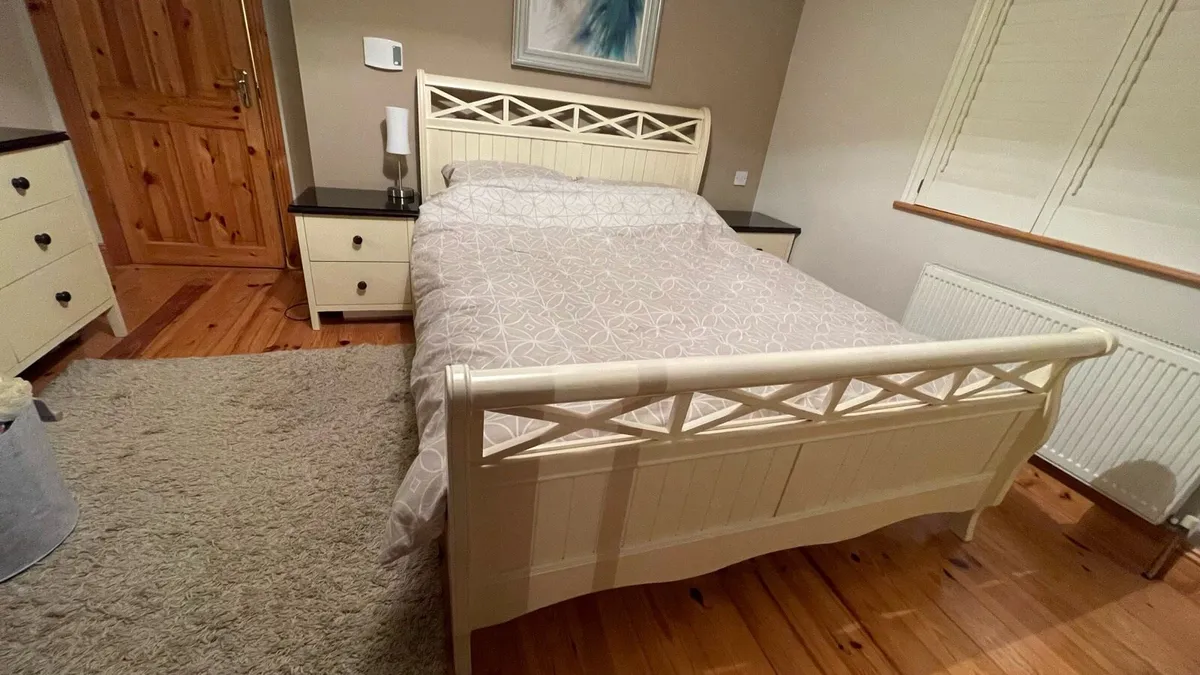 New England style king bed - Image 2