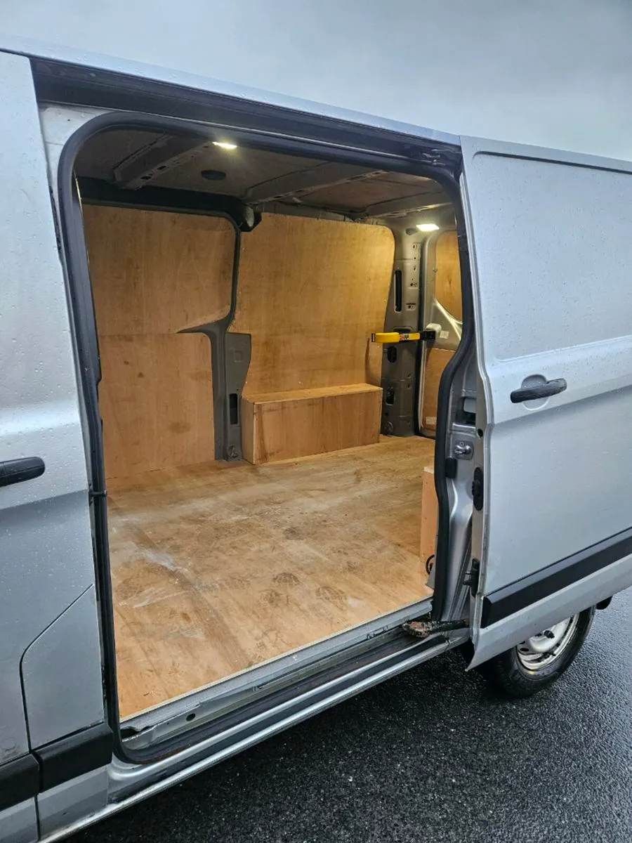 Ford Transit Costom Low milage - Image 2