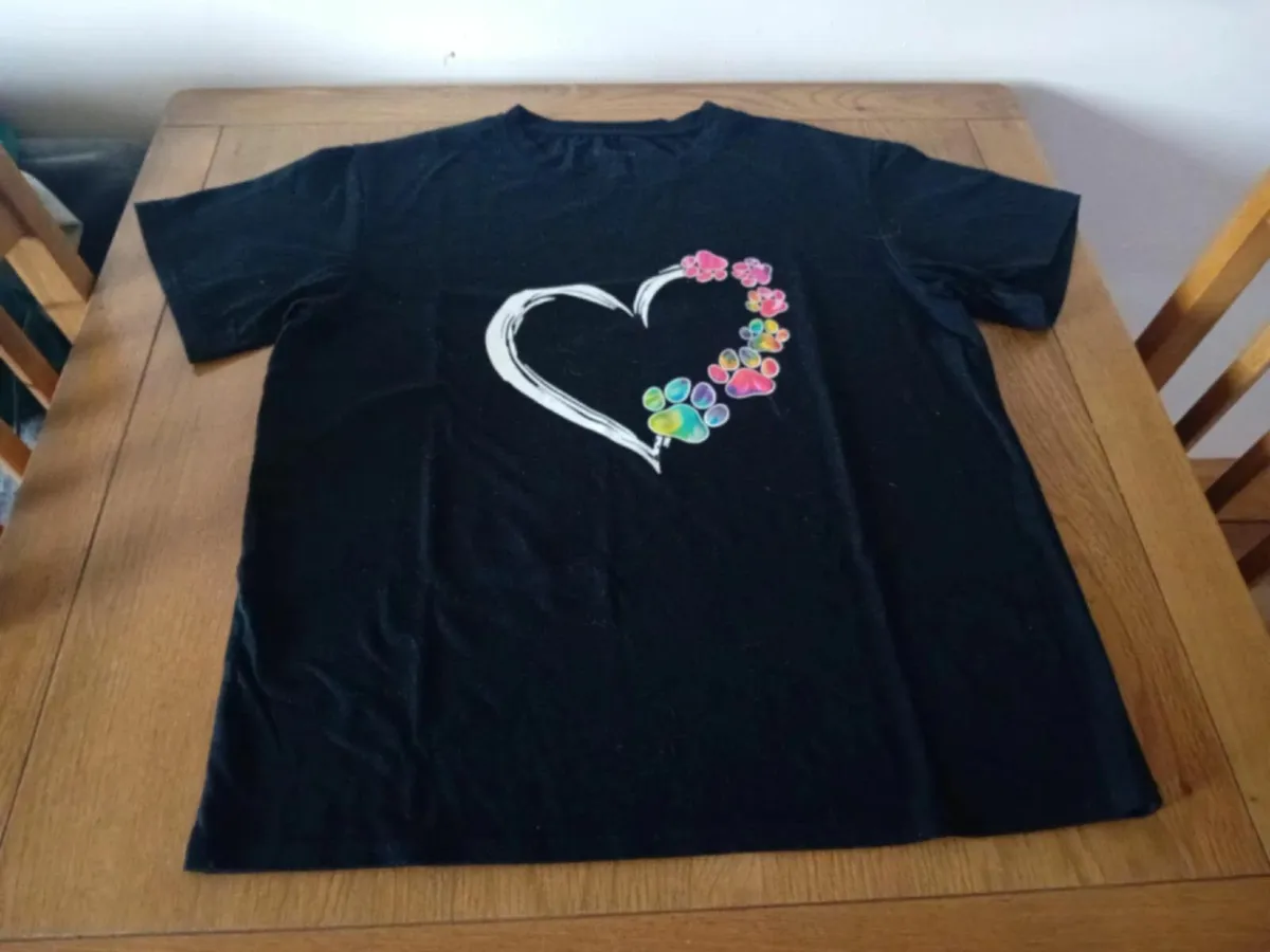 Women's T-shirts - Image 3