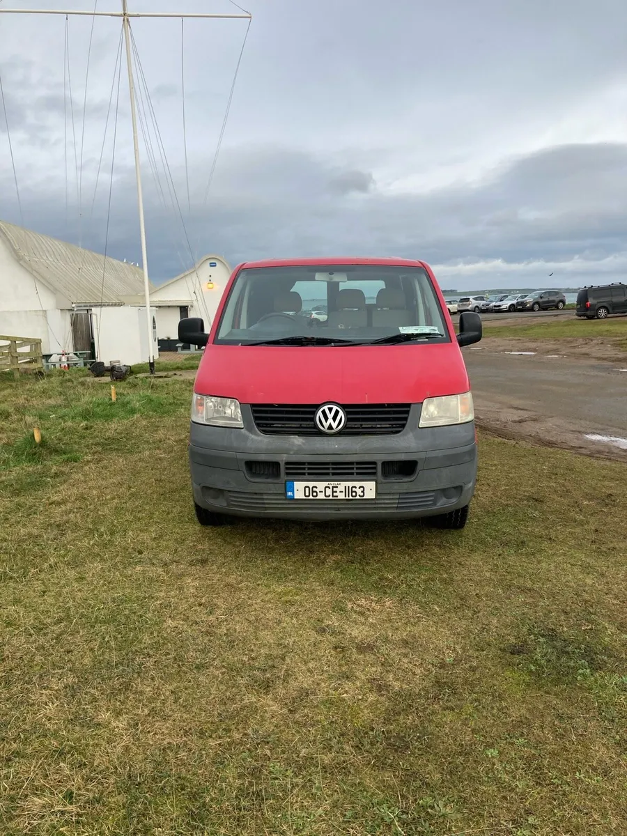 VW Transporter 1.9 - Image 4