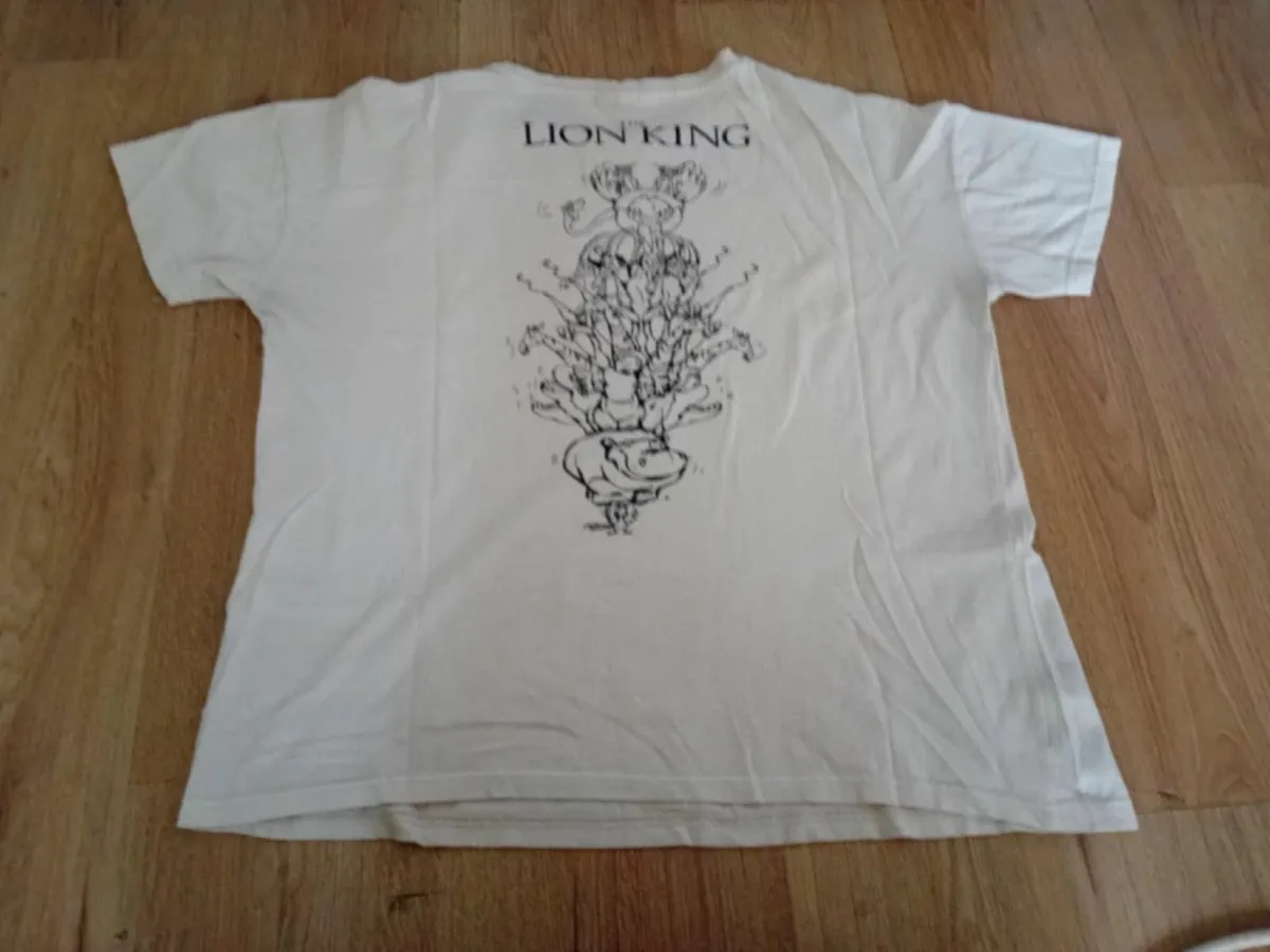 Women's T-shirts - Image 2