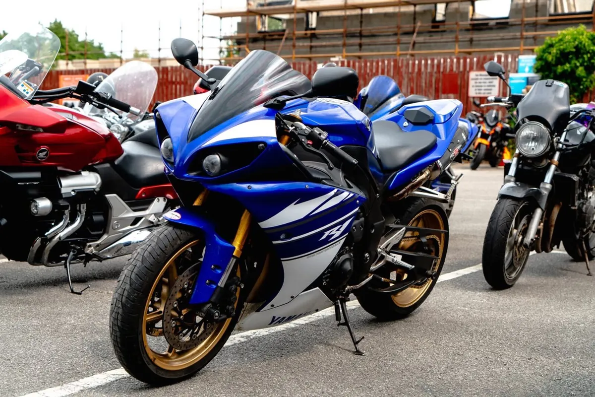 Yamaha r1 2010 Big Bang - Image 1
