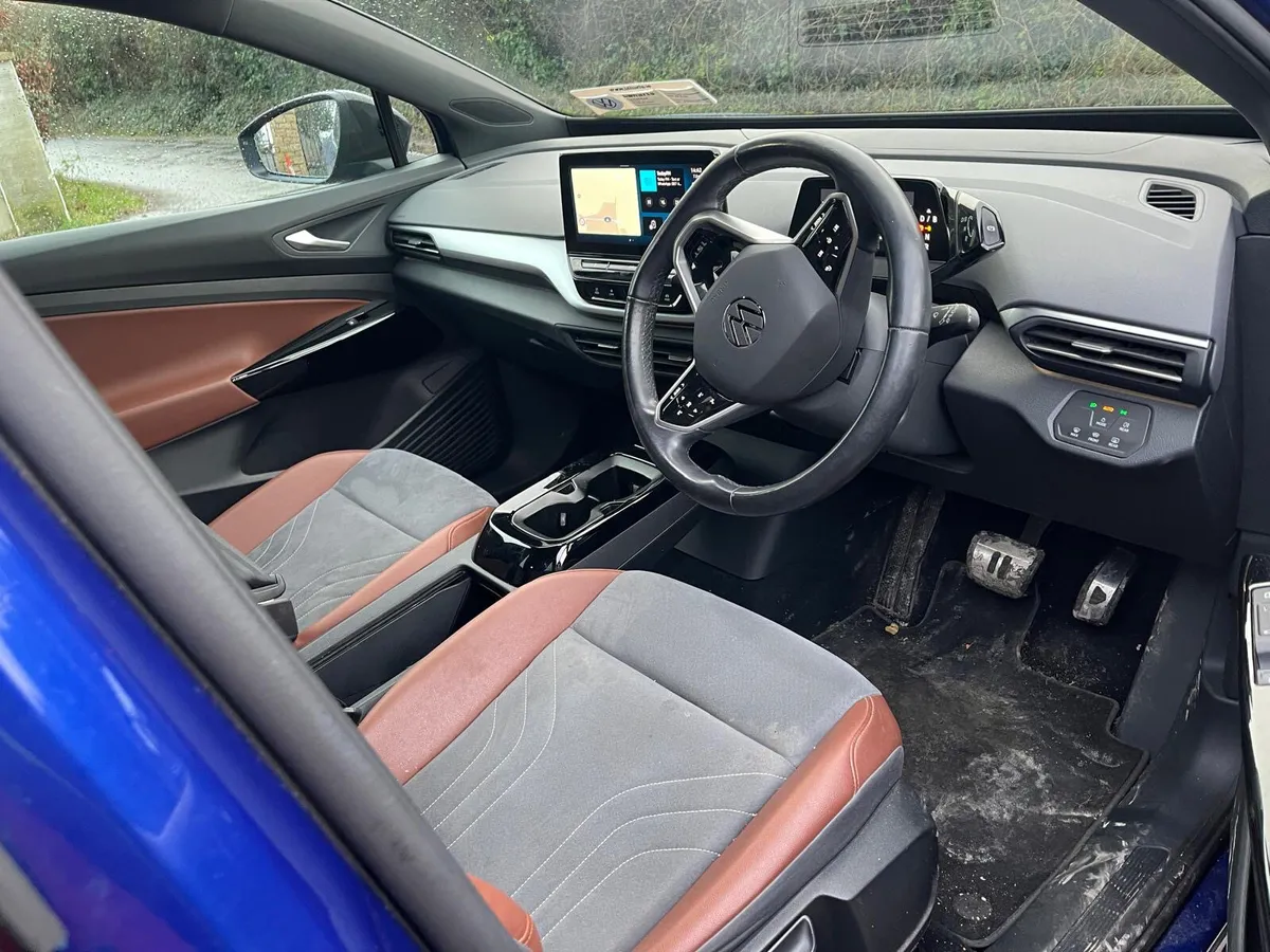 2021 Vw ID 4 1St Edition driving - Image 3