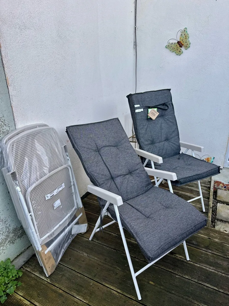 NEW Reclining Garden Chairs with two cushions - Image 1