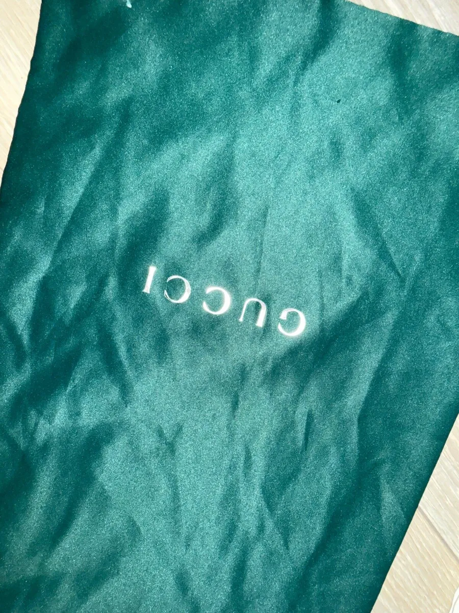 Gucci Dust bag each 20 Euro - Image 2
