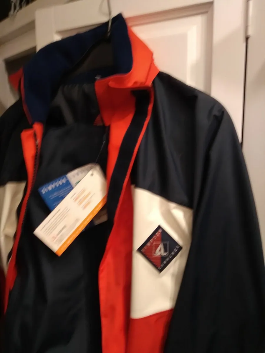 Boating cloathing gear - Image 3